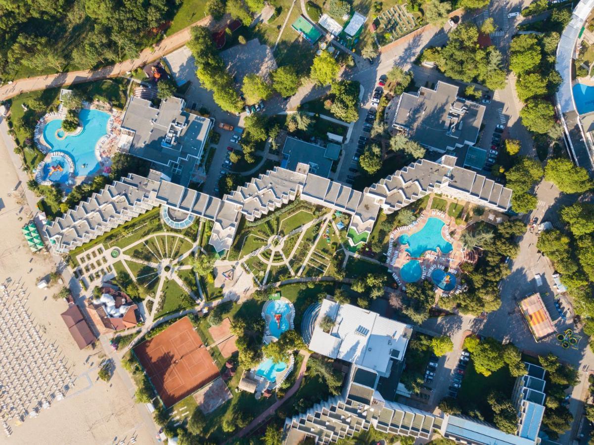 Hotel Laguna Garden Albena Buitenkant foto