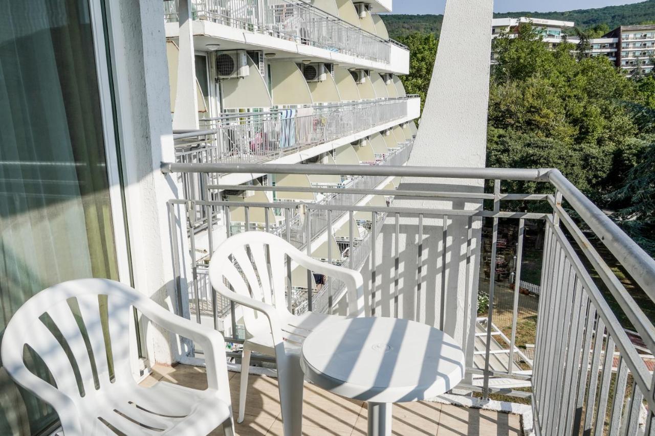 Hotel Laguna Garden Albena Buitenkant foto