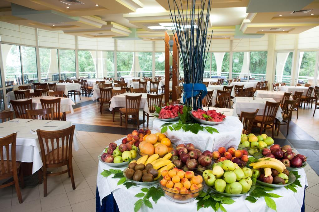 Hotel Laguna Garden Albena Buitenkant foto