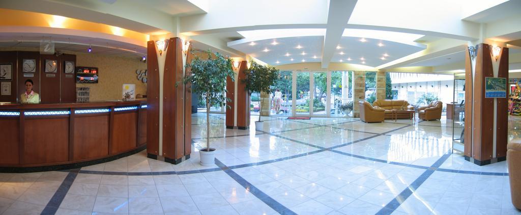Hotel Laguna Garden Albena Buitenkant foto