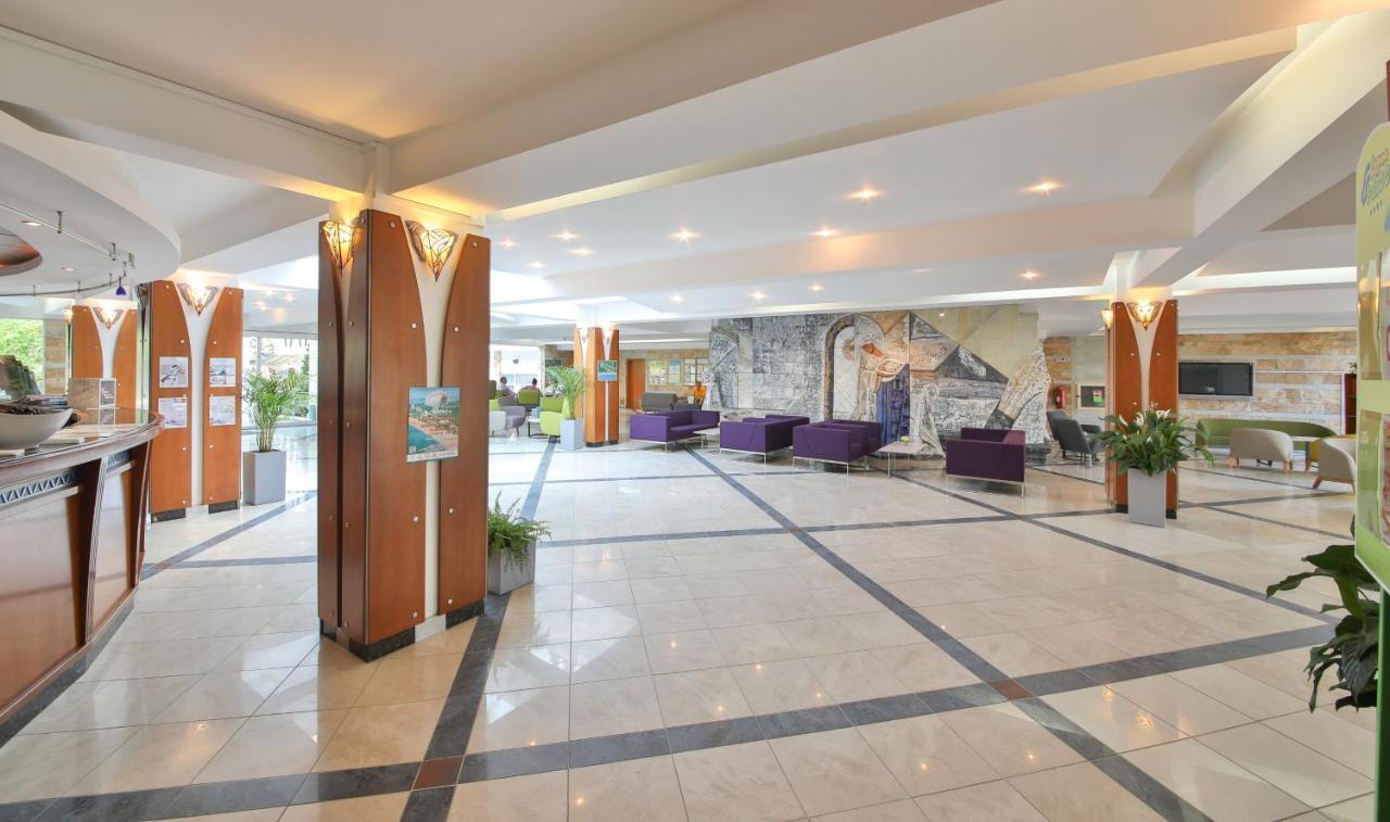 Hotel Laguna Garden Albena Buitenkant foto