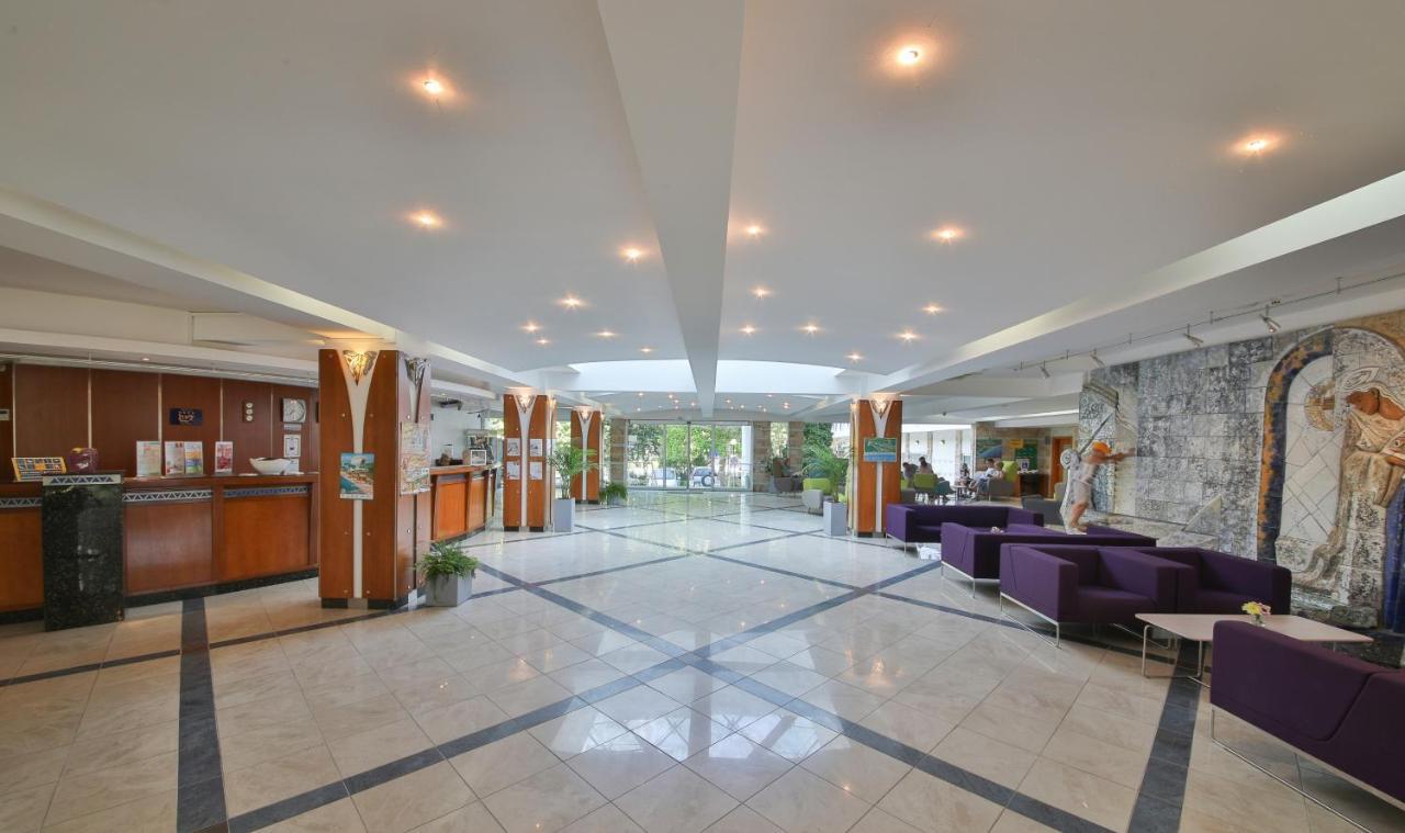 Hotel Laguna Garden Albena Buitenkant foto