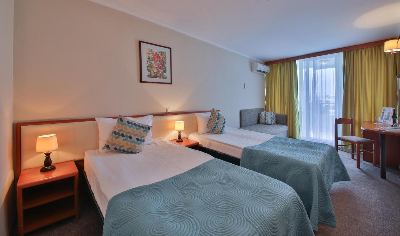 Hotel Laguna Garden Albena Buitenkant foto
