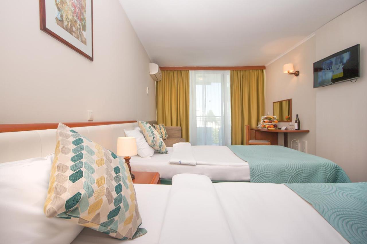 Hotel Laguna Garden Albena Buitenkant foto